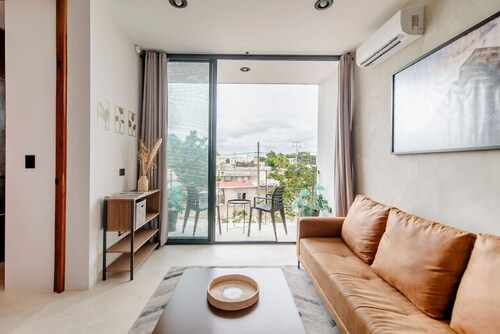 Stylish Apartment Near Malls & Siglo XXI by LAHOS