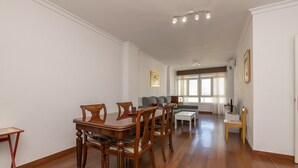 Apartment | Dining - El Trebol - Apartment In El Puerto De Santa Maria (El Puerto de Santa Maria)