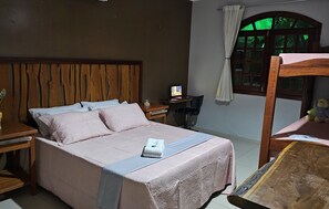 1 bedroom, desk, WiFi, bed sheets