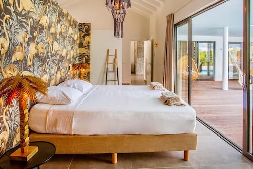 Superior Villa, Pool View | Premium bedding, in-room safe, individually decorated