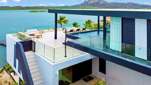 Apartamento superluxo | Roupas de cama premium, espaço de trabalho para notebook