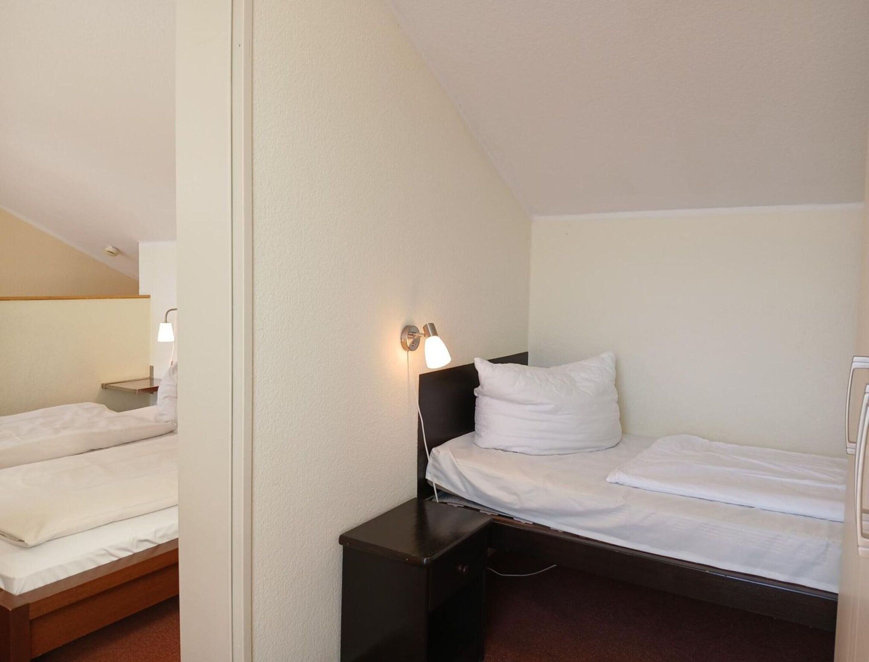 2 bedrooms, individually furnished, bed sheets