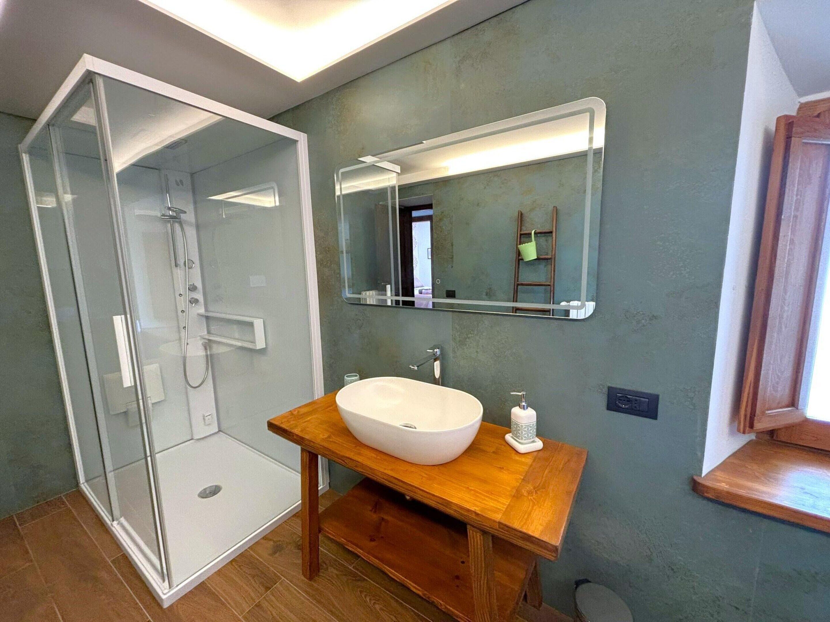 House | Bathroom