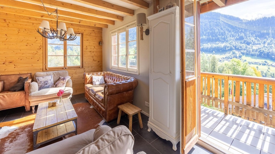 8p Chalet in the Mountains Near Fiesch ski Area