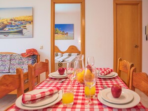 Dining - Comfort at Comte D'empuries (Castello d'Empuries)