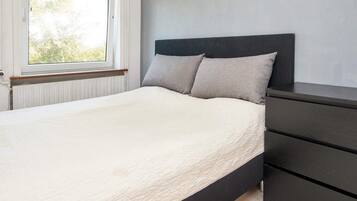 House | 4 bedrooms, individually furnished