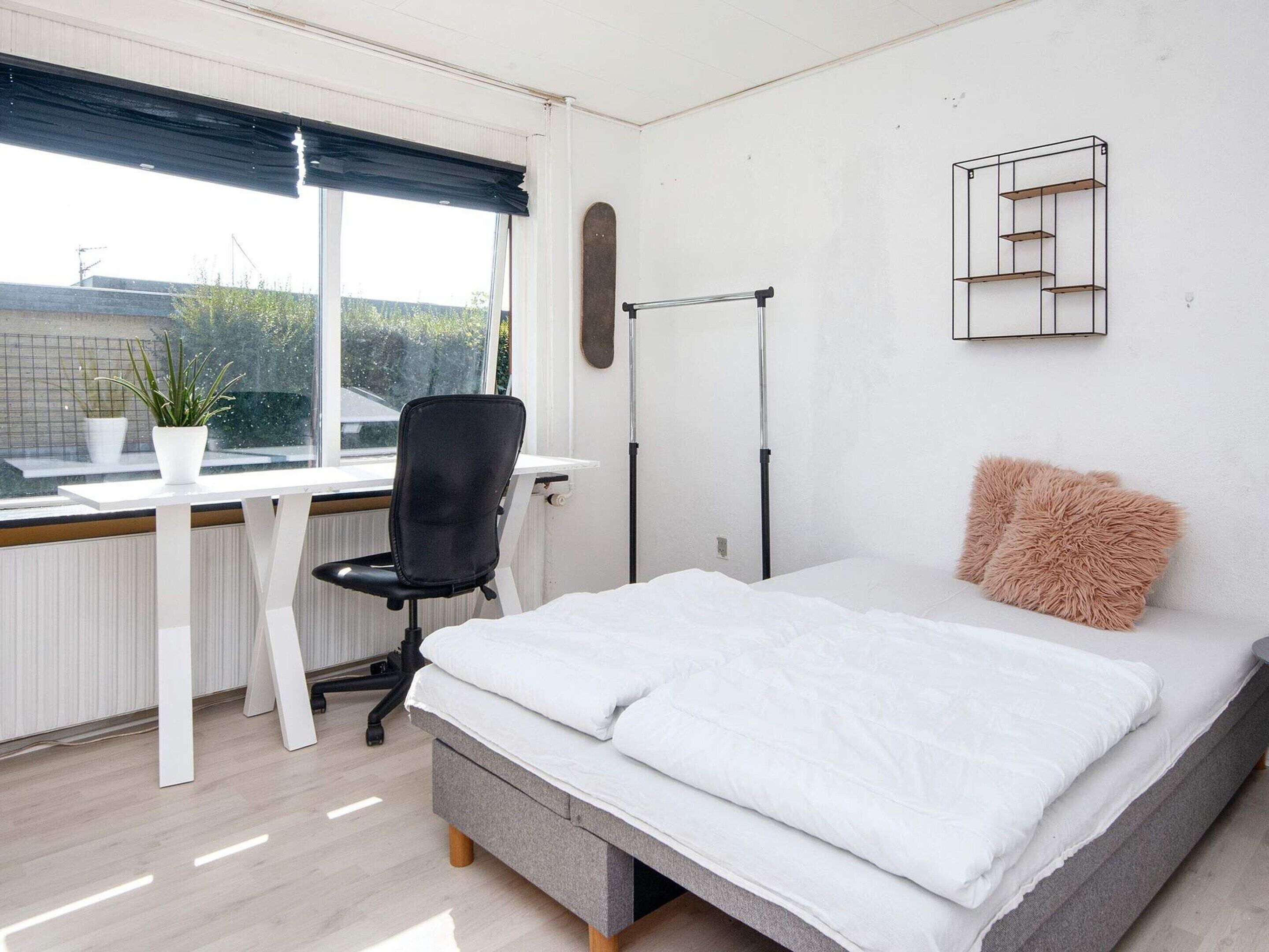 House | 4 bedrooms, individually furnished