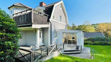 House | Exterior