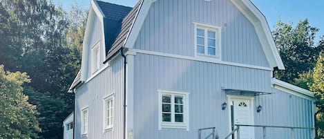 House | Exterior