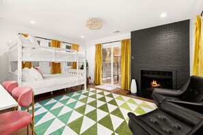 3 Schlafzimmer, Bügeleisen/Bügelbrett, WLAN, Bettwäsche
