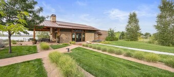 Centrally located Home near MCR, Blue Arena, I-25, RMNP easy access, Pool Table!