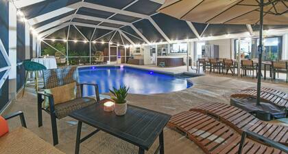 Luxury 5BR 17 Beds Retreat | Pool | Spa | Sauna | Fire Pit