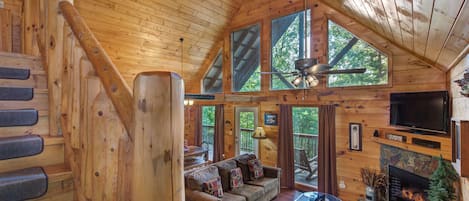 Cabin, Multiple Beds, Hot Tub, Mountain View (A Bearz Haven) | Living area | 42-inch flat-screen TV with digital channels, fireplace