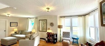 Seaview Beach Bungalow 3rd Night Free