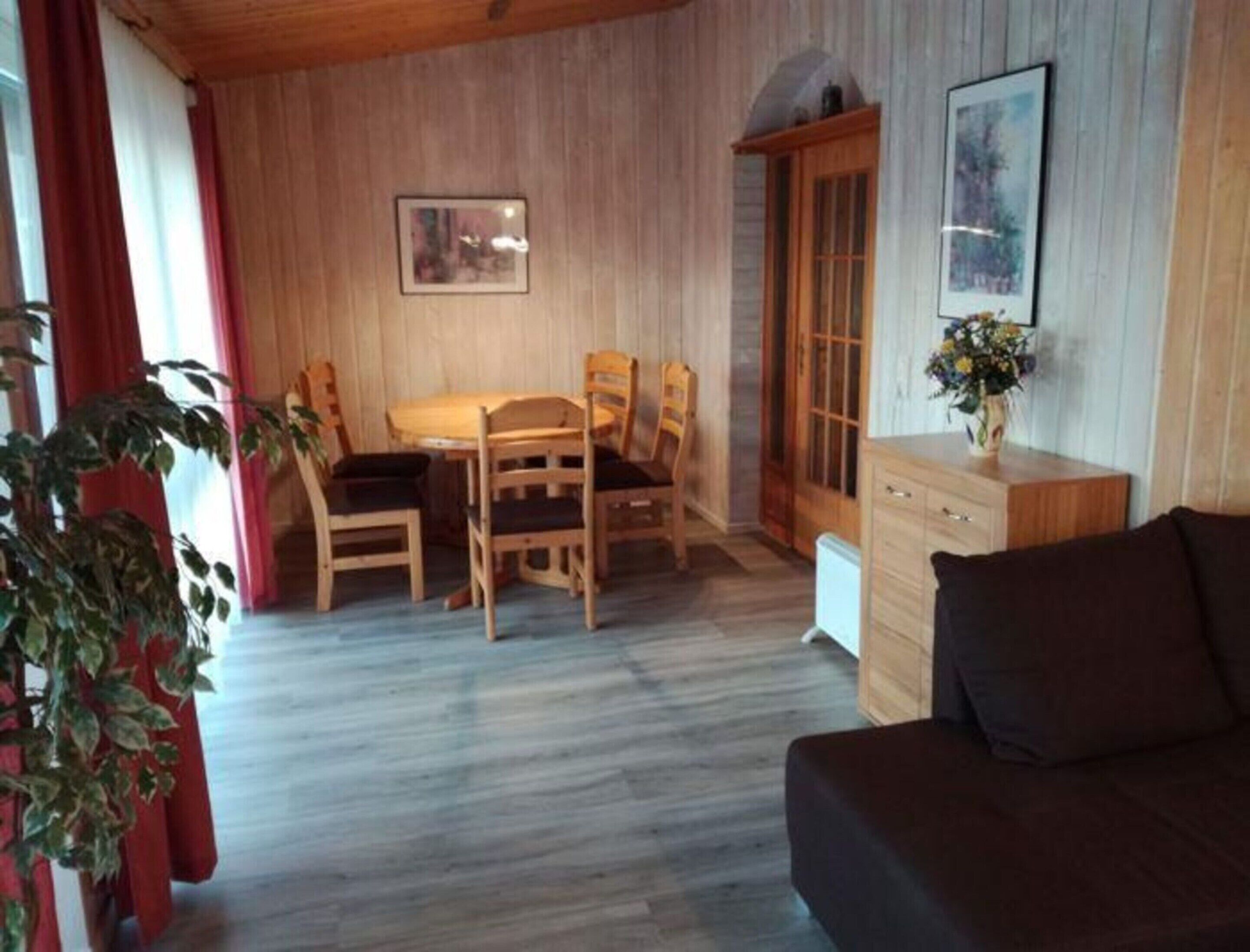 House | Dining