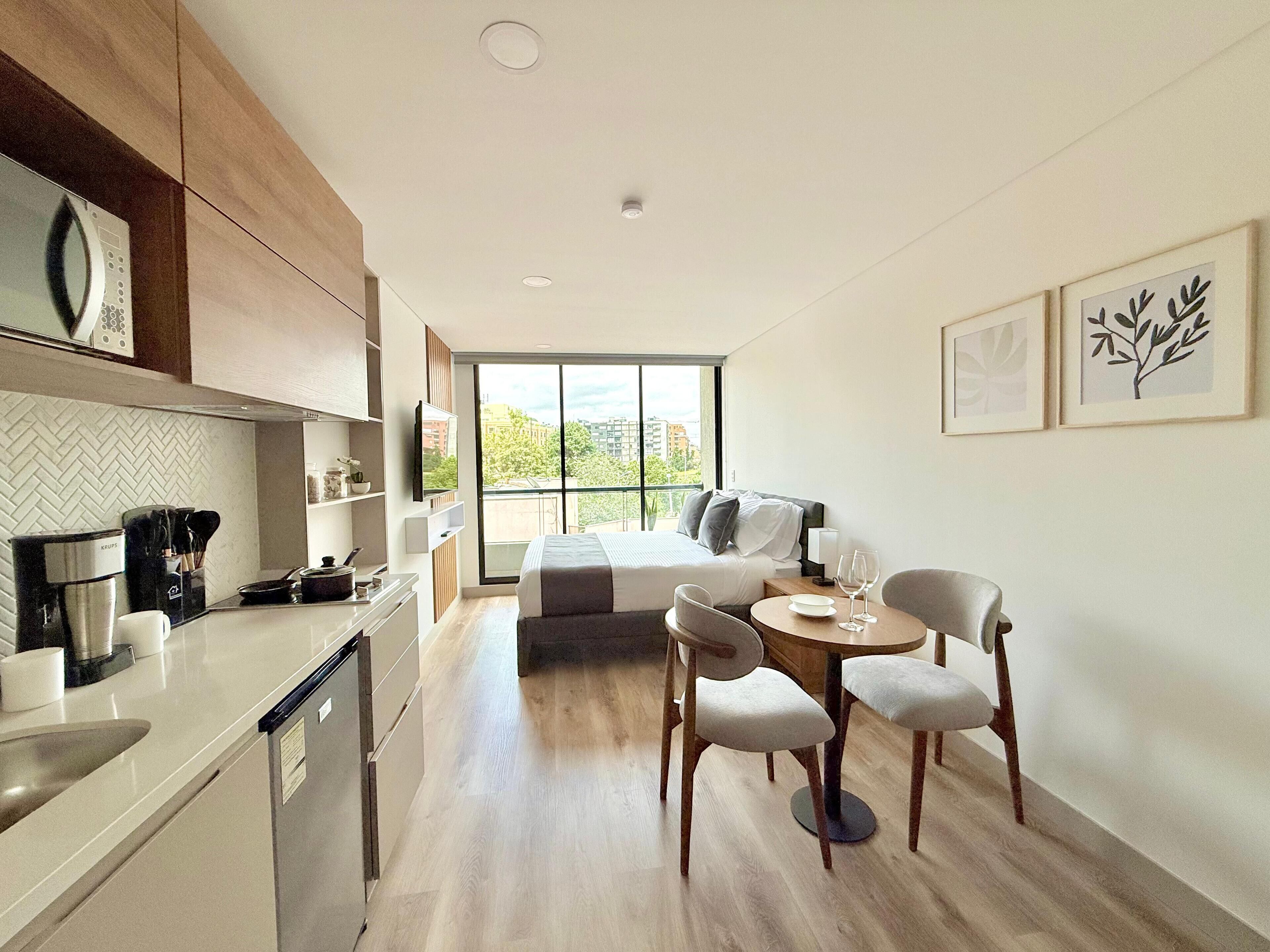 Laptop workspace, blackout curtains, iron/ironing board, free WiFi