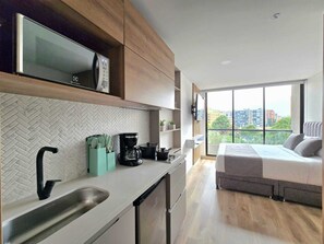 開放式客房 (515) | 筆電工作空間、遮光布/窗簾、熨斗/熨衣板、免費無線上網