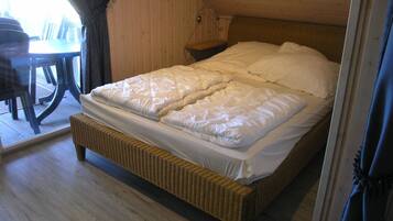 House | 3 bedrooms, individually furnished