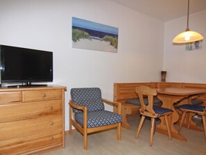 Apartment | Dining - Gemutliche Ferienwohnung auf Fehmarn (Fehmarn)