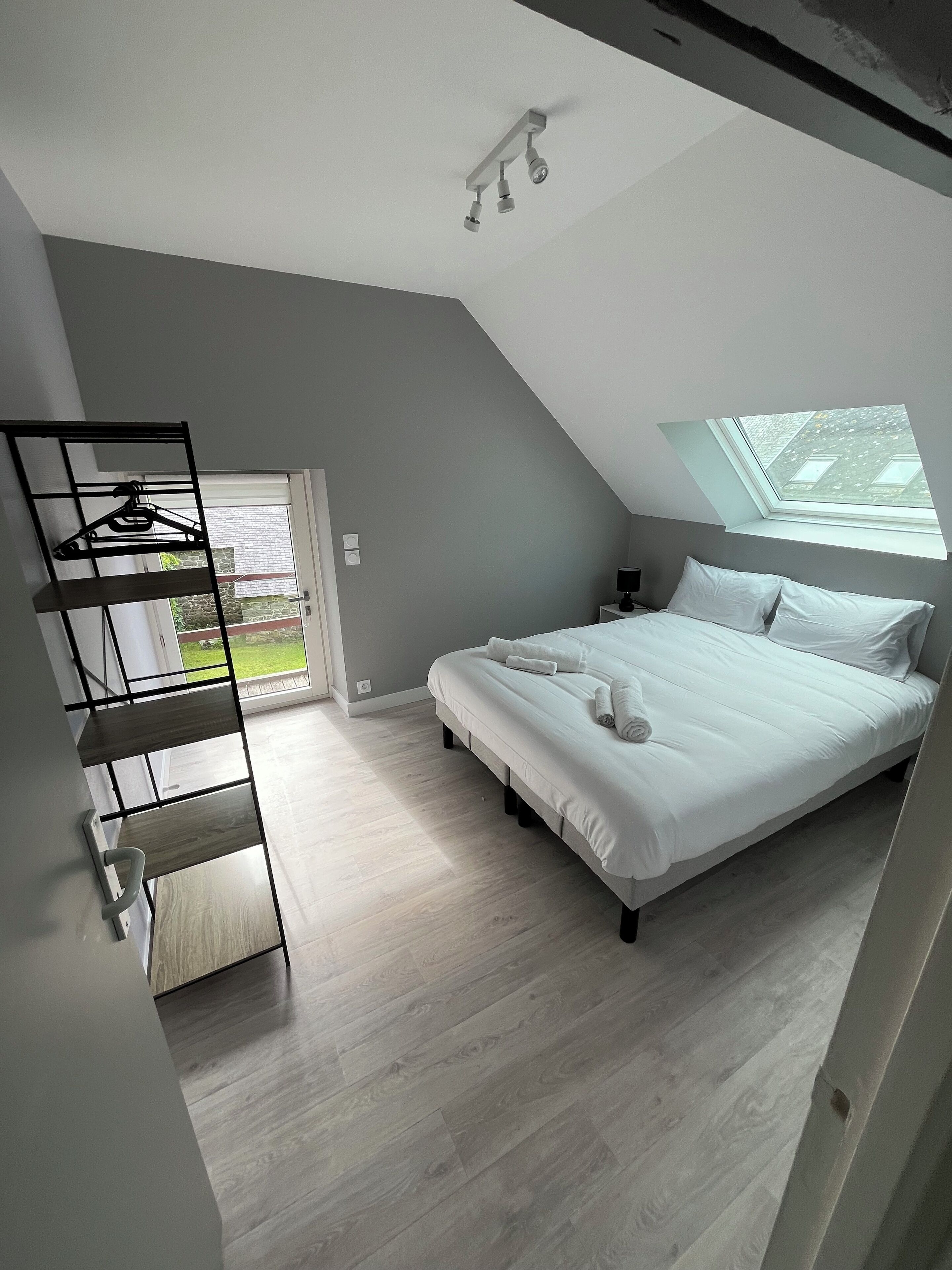 3 chambres, Wi-Fi gratuit, draps fournis