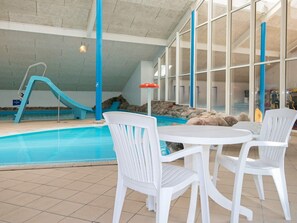 House | Pool - 4 Person Holiday Home on a Holiday Park in Hemmet (Hemmet)