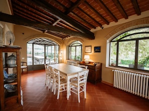 House | Dining