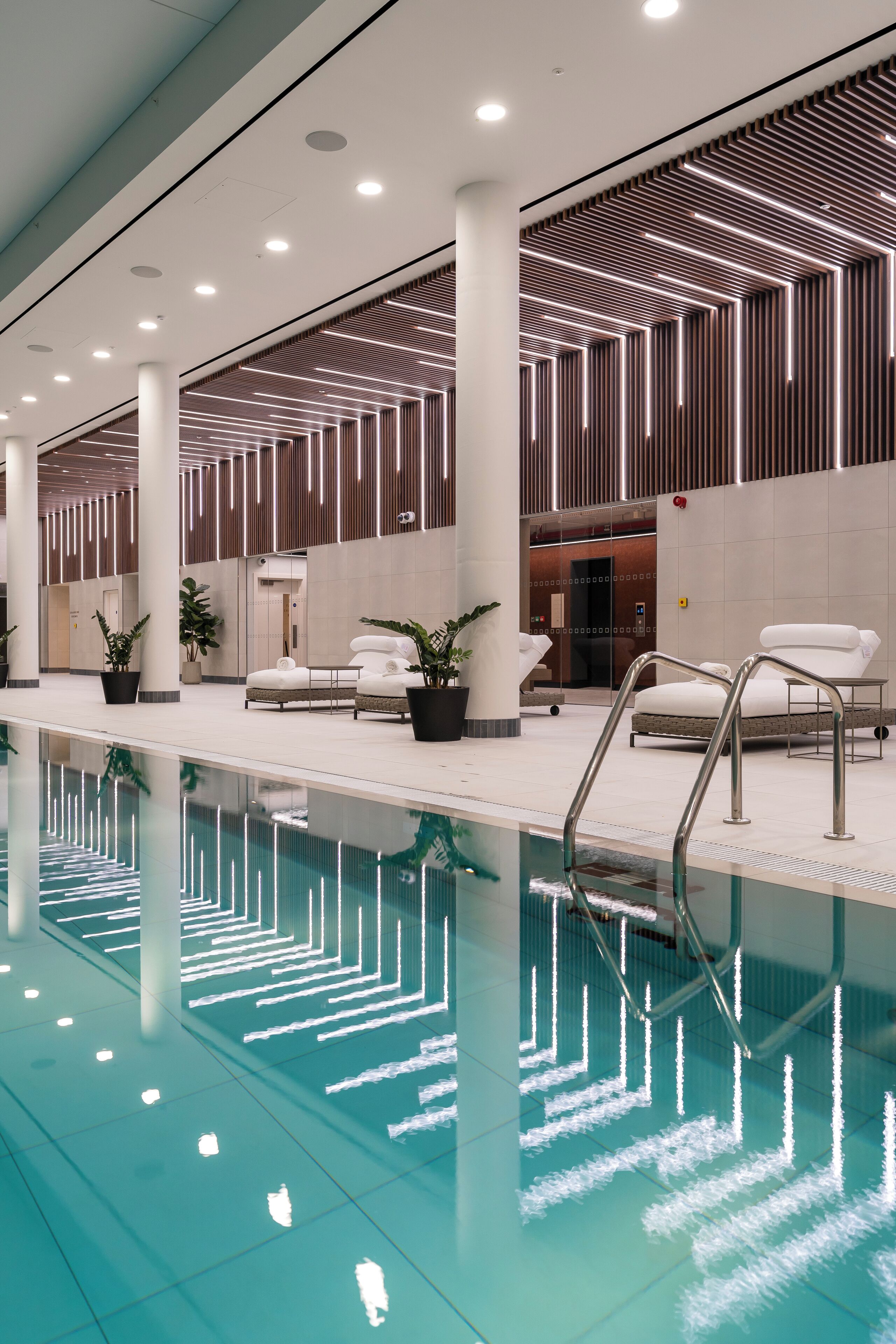 2 indoor pools