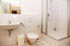 Apartment | Bathroom - Apartment for Vier Personen in Fehmarn - Orth (Fehmarn)