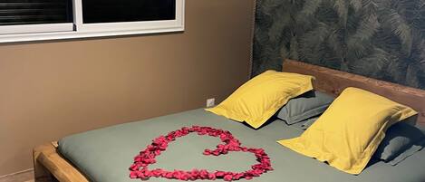 1 bedroom, travel crib, free WiFi, bed sheets