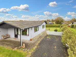 Exterior - Cozy Beach House Retreat - By Traum Ferienwohnungen (Roslev)