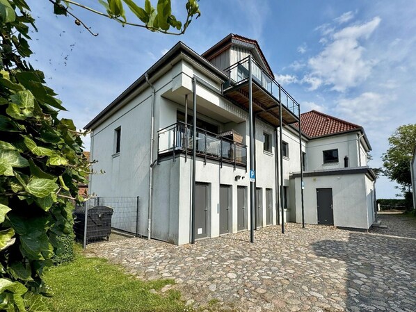 Apartment | Exterior