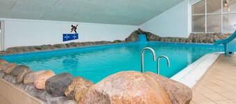 6 Person Holiday Home on a Holiday Park in Hemmet