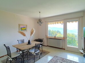 House | Dining