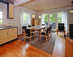 Dining - Ferienhaus in Mirow for 9 Personen (Mirow)