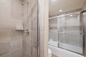 Hair dryer, towels - The Charter at Beaver Creek E345 (Beaver Creek)