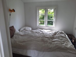 3 bedrooms, individually furnished - 6 Person Holiday Home in Jaegerspris (Jægerspris)