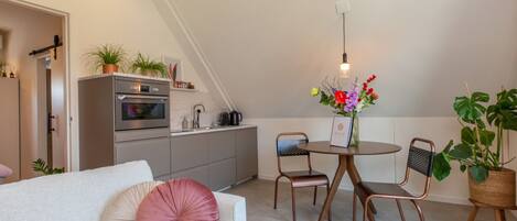 House | Dining