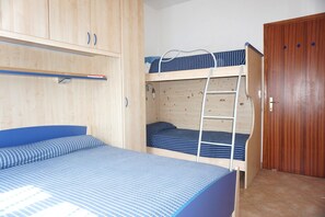 1 chambre, ameublement personnalisé