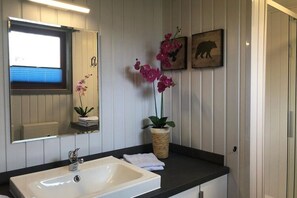 House | Bathroom - Ferienhaus im Skandinavischen Stil (Mirow)