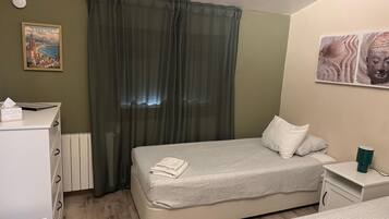 8 bedrooms, individually furnished, bed sheets