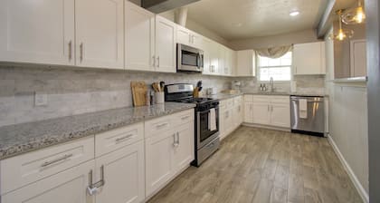 Charming Modern Minimalist 4-Bedroom Steps from UH