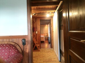 2 bedrooms, desk, iron/ironing board, travel cot