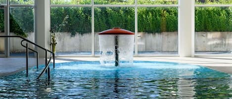 Apartment | Pool | Outdoor pool