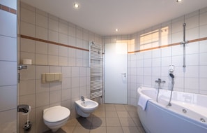 Apartment | Badezimmer | Handtücher