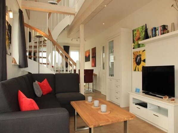 Apartment | Living area