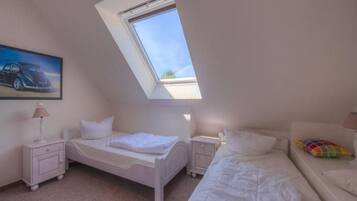 Rumah | 4 kamar tidur dan dilengkapi dengan perabotan berbeda-beda