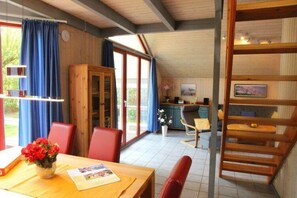 Dining - Exklusives Skandinavisches Ferienhaus (Mirow)