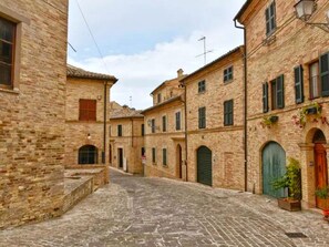 Villa | View from property - Apartment in Montelupone Near Porto Recanati (Montelupone)