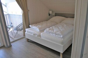 3 habitaciones y muebles diferentes 