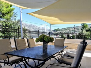 Villa | Restaurantes